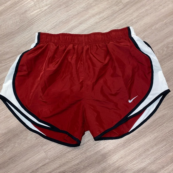 Nike Dri Fit Running Shorts Size M Red - Picture 1 of 2